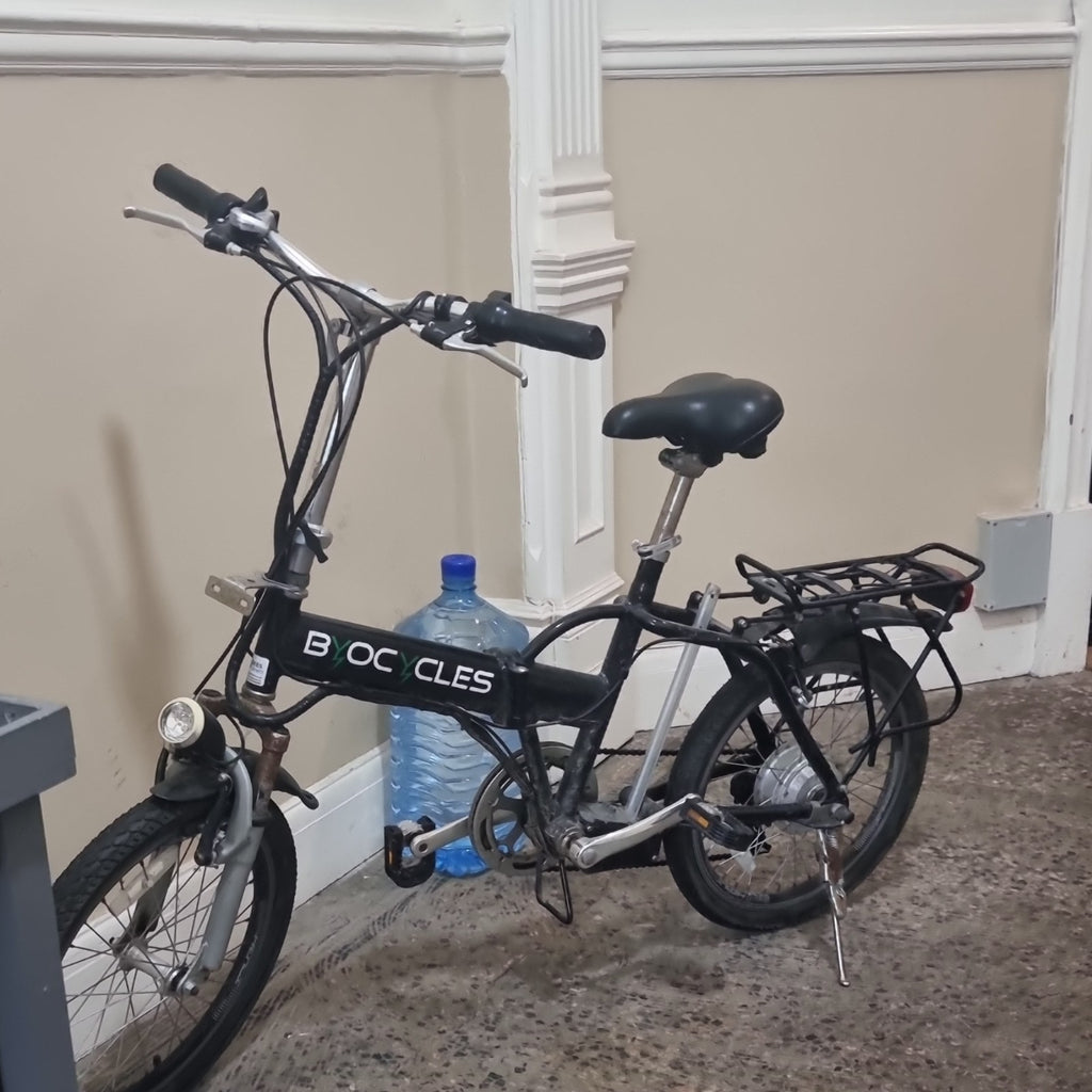 BYOCYCLES 20in Folding Bike Black/Silver Rear Rack Flat Bar Front Light
