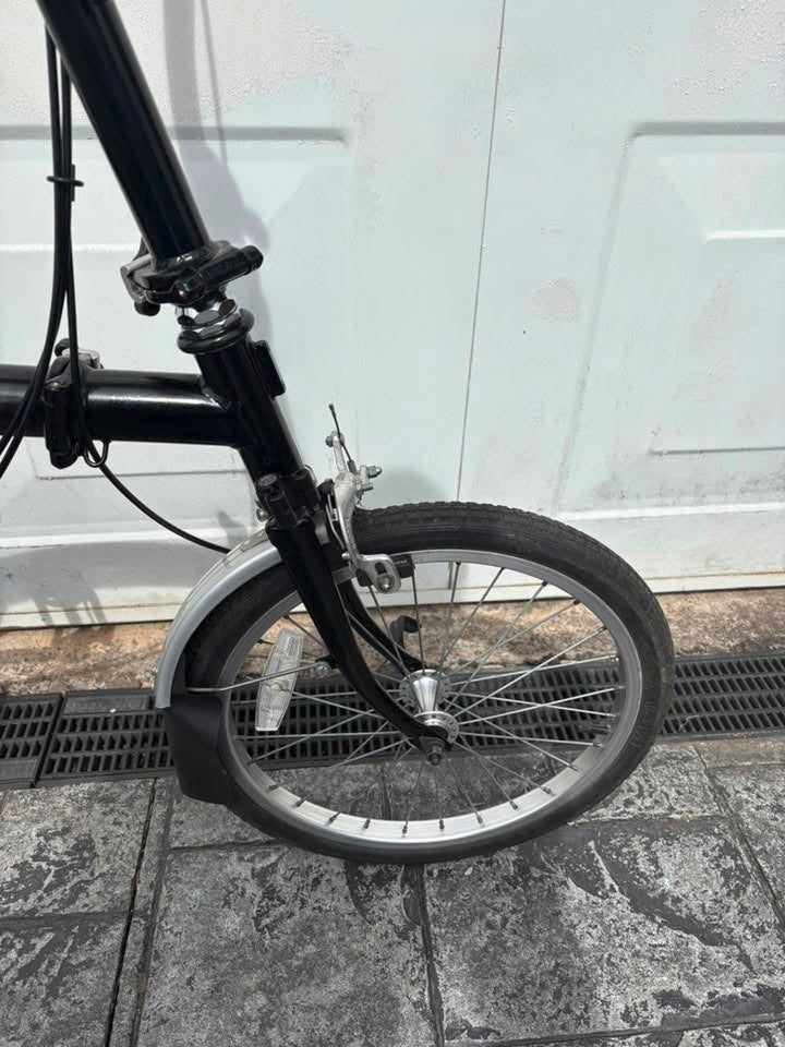 BROMPTON 5 Speed Folding Bicycle - With New Saddle fitted