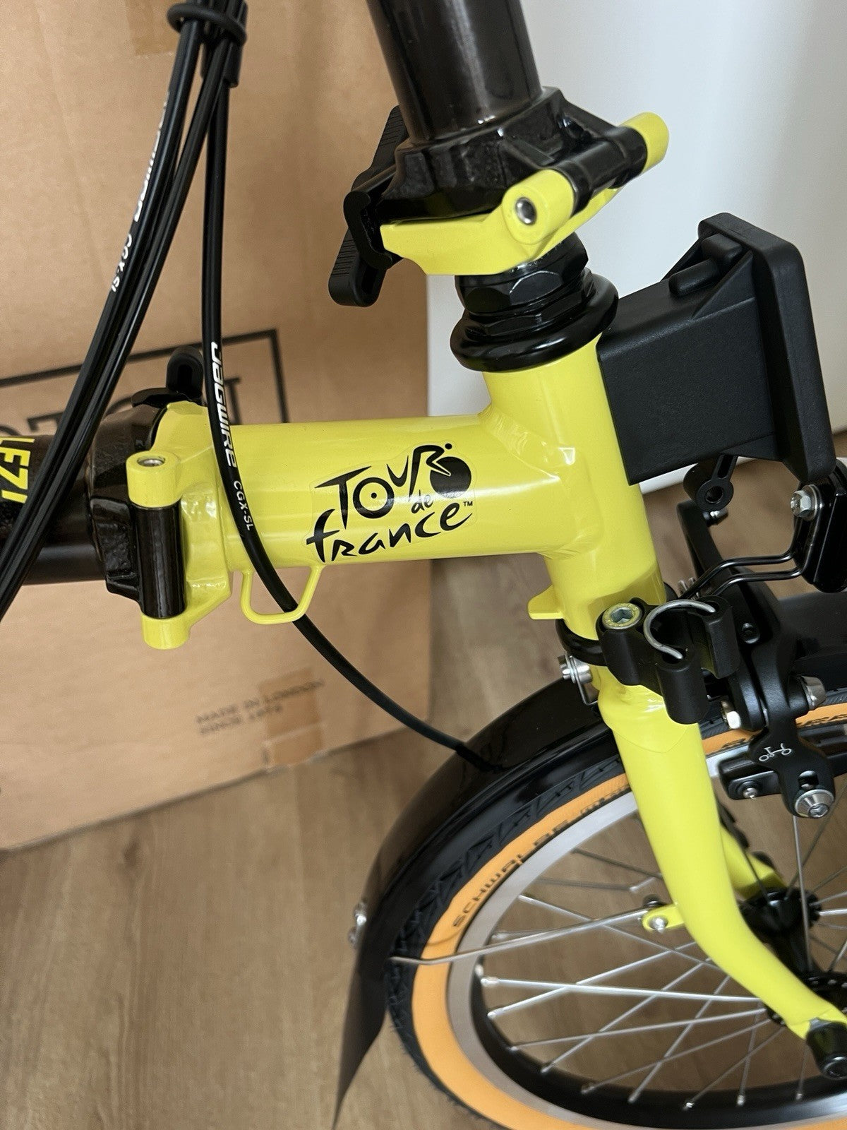 Brompton Tour de France Folding Bike 6 Speed 16in Black/Yellow