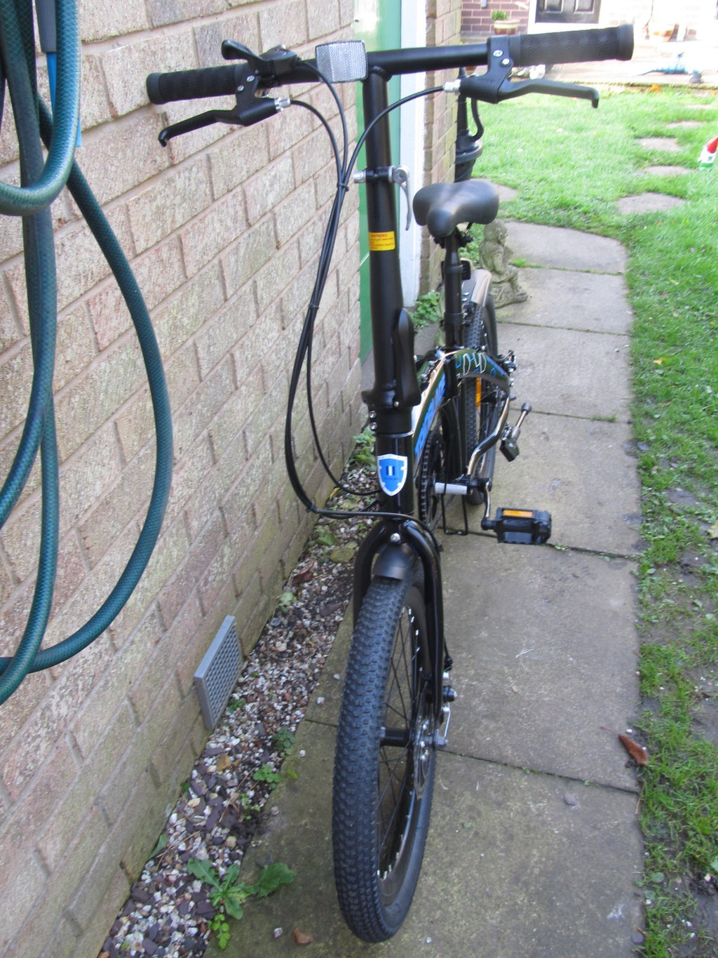 BIKE  FOLDING 20" WHEELS UNISEX DISC BRAKES -EXCELLENT SUPER CONDITION