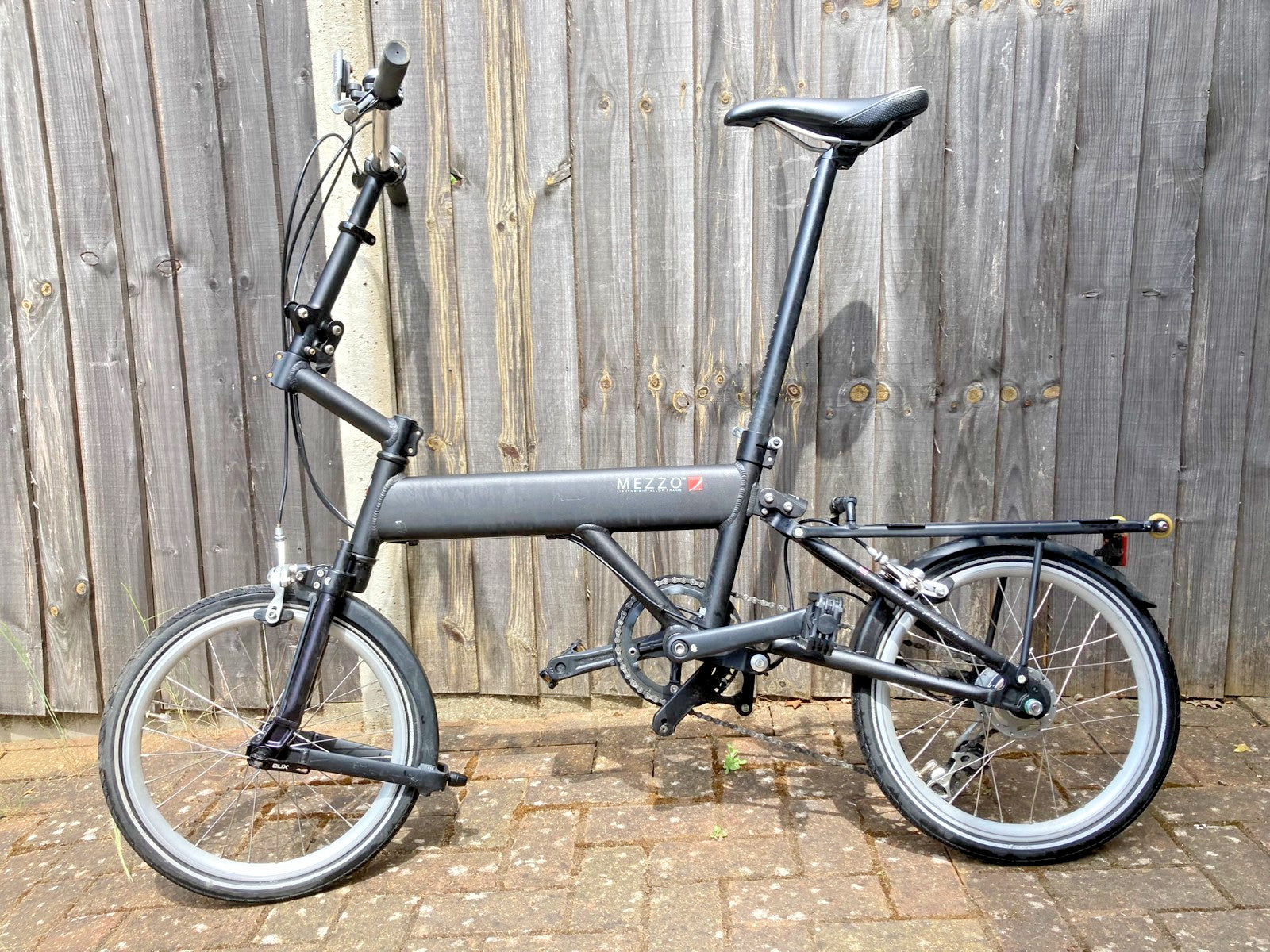 Mezzo i4 four speed black Folding Bike, 16” wheel, serviced, hardly used