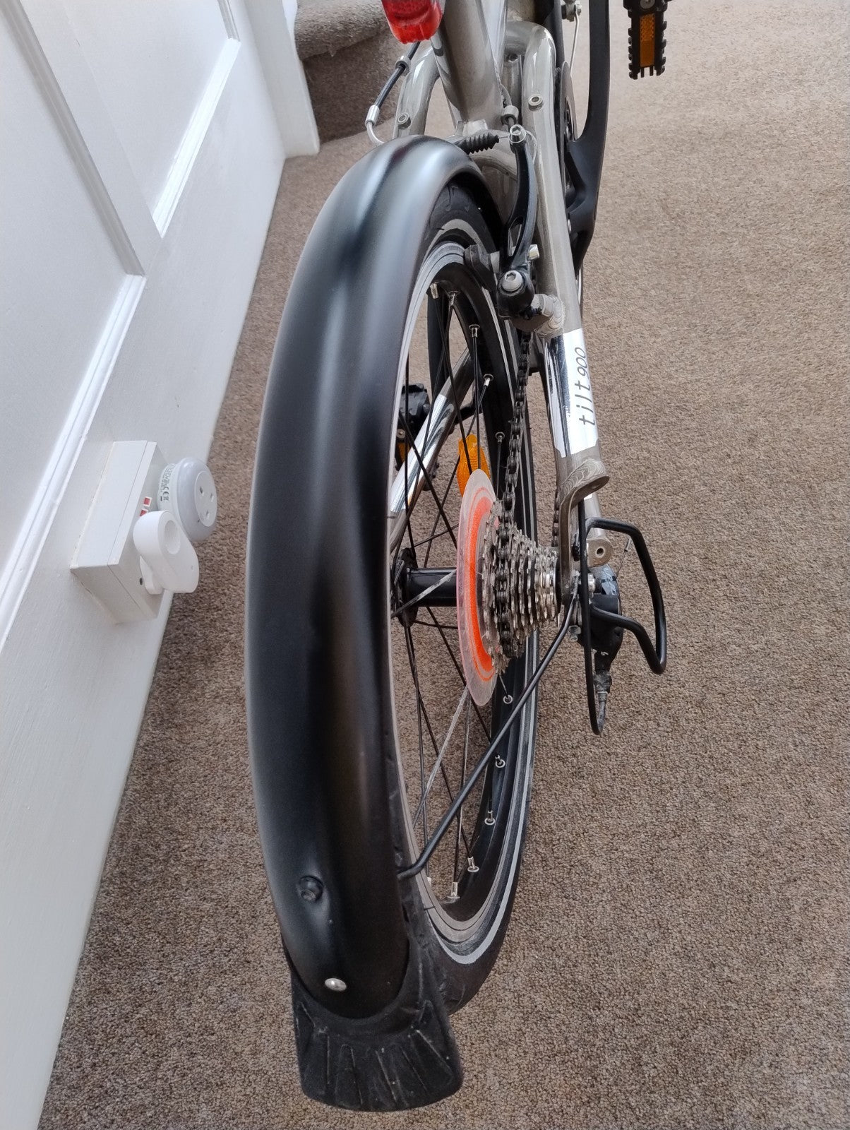 BTWIN Tilt 900 Folding Bike 9-Speed, Lightweight (Pristine cy,See Images)
