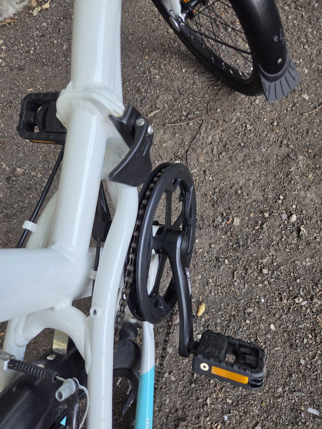 B'TWIN Tilt 500 20in Folding Bike 7 Speed Foldable White V-Brakes