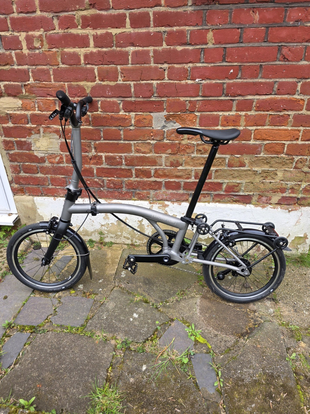 Brompton T Line Mid Bar 12-Speed With Rear Rack Kit