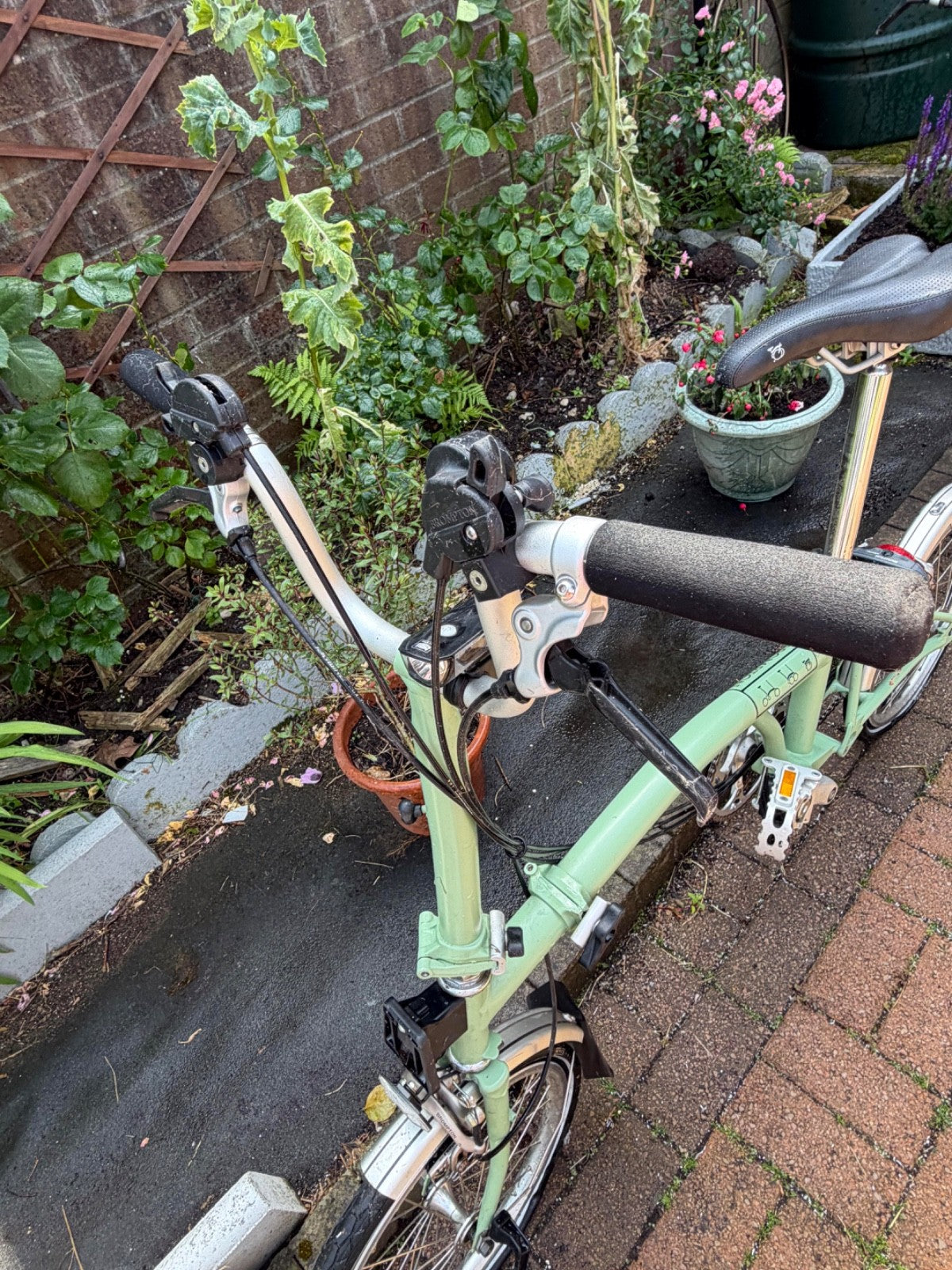 brompton folding bike 6 speed. Light green. Bike not used much