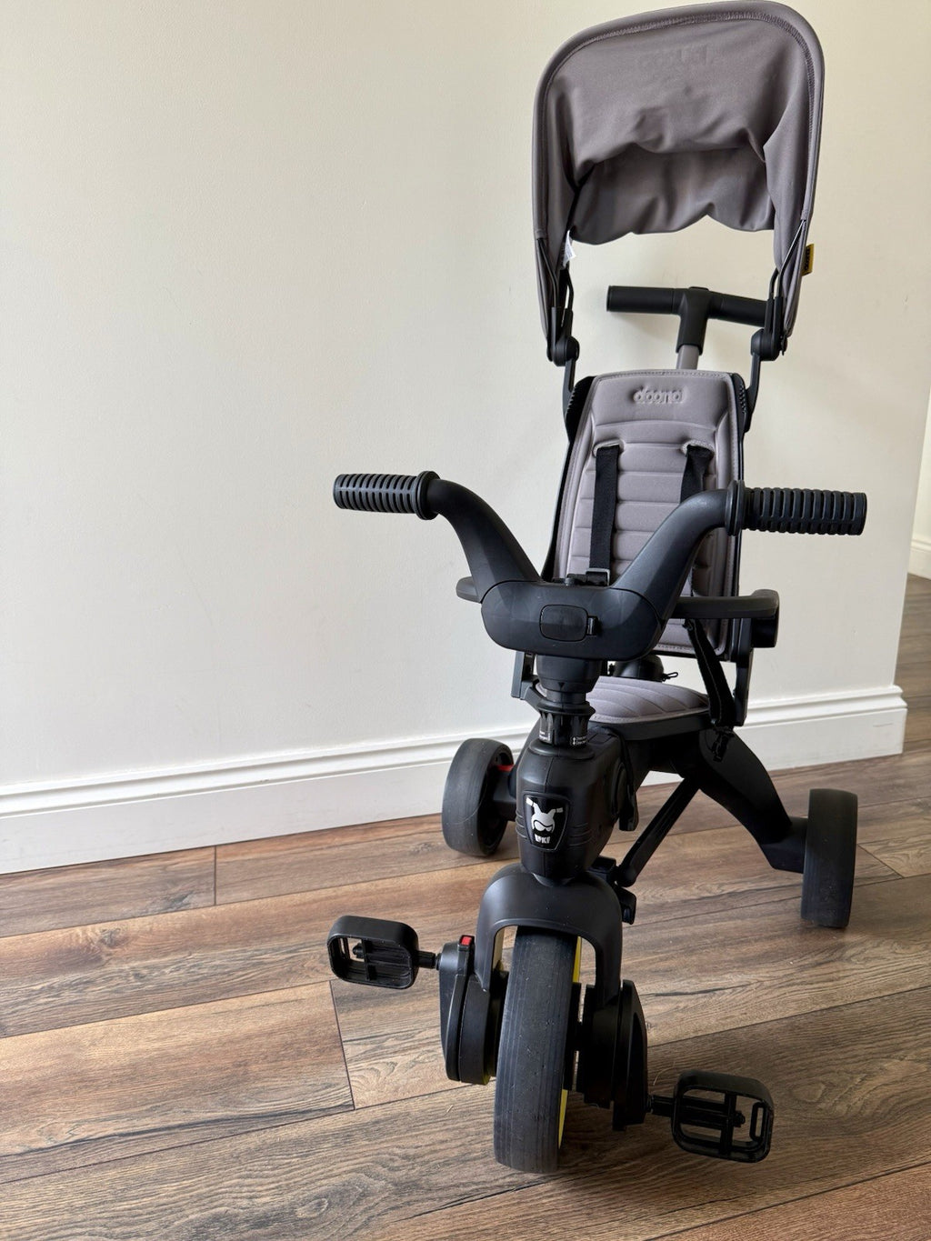 Doona Liki Trike S1 Grey Hound – 5-in-1 Folding Toddler Trike – Excellent Condit