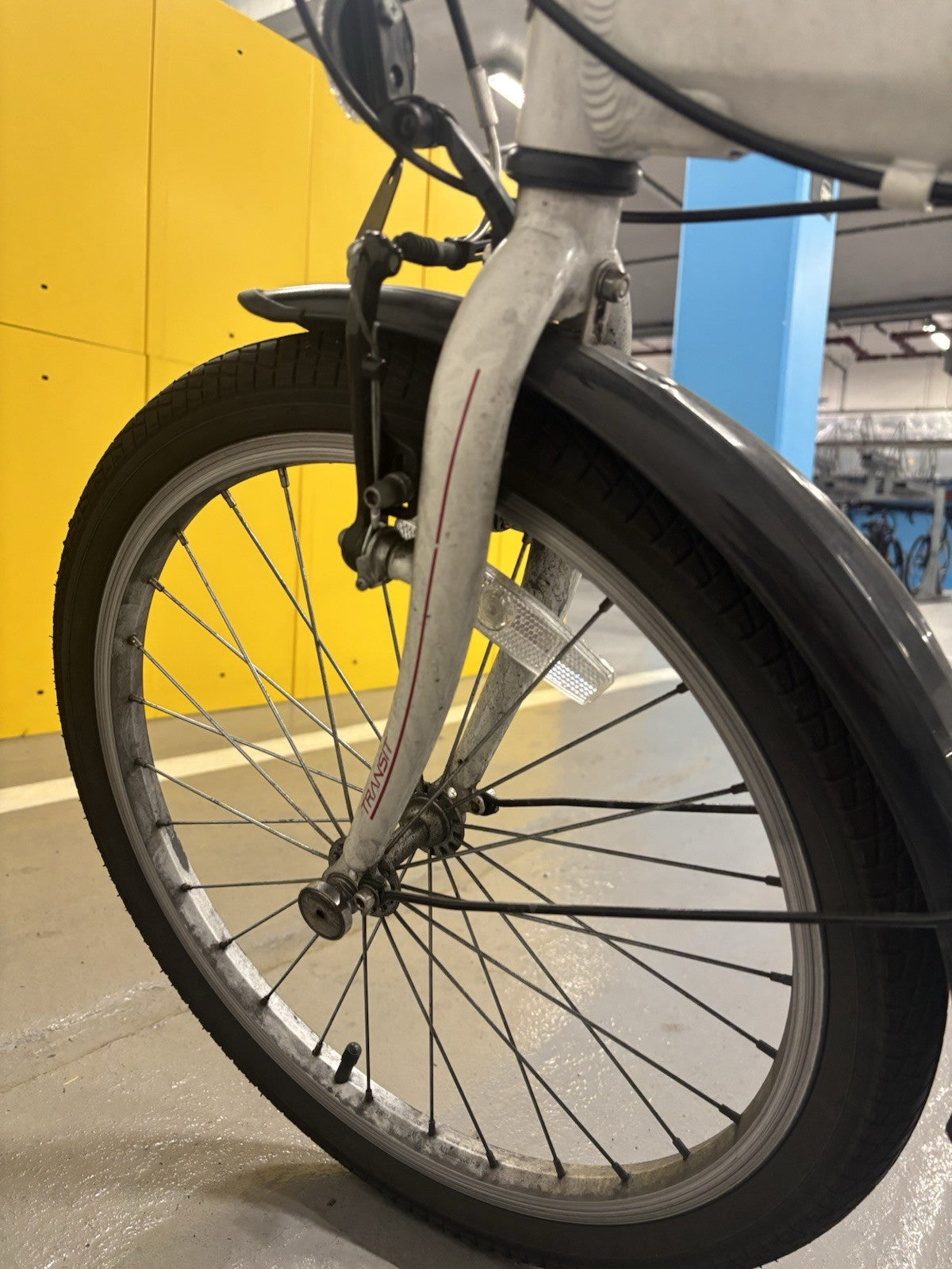 Carrera Transit Lightweight Folding Bike 6061 T6 Aluminium White Colour