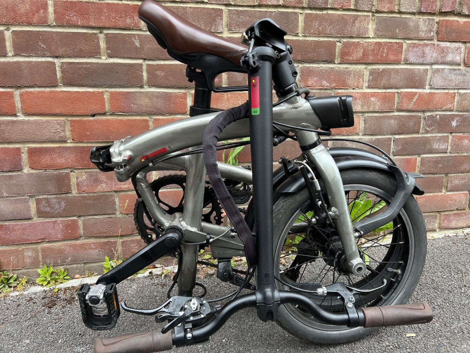 btwin ultra compact folding bike in excellent condition