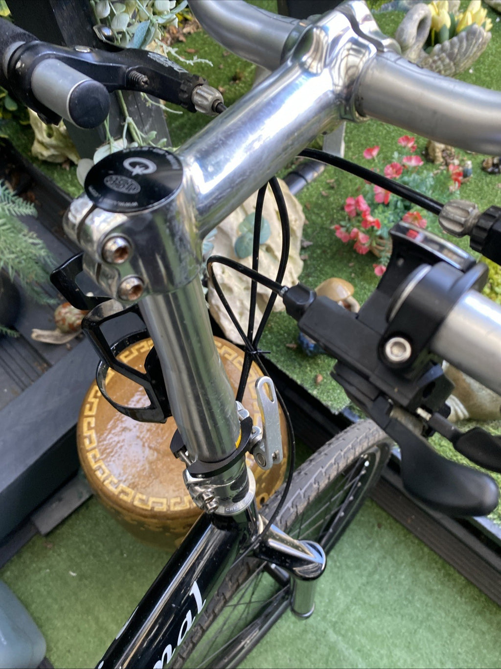 Airnimal Joey 10 Speed Folding Bike, Brand-New Wheels ￼