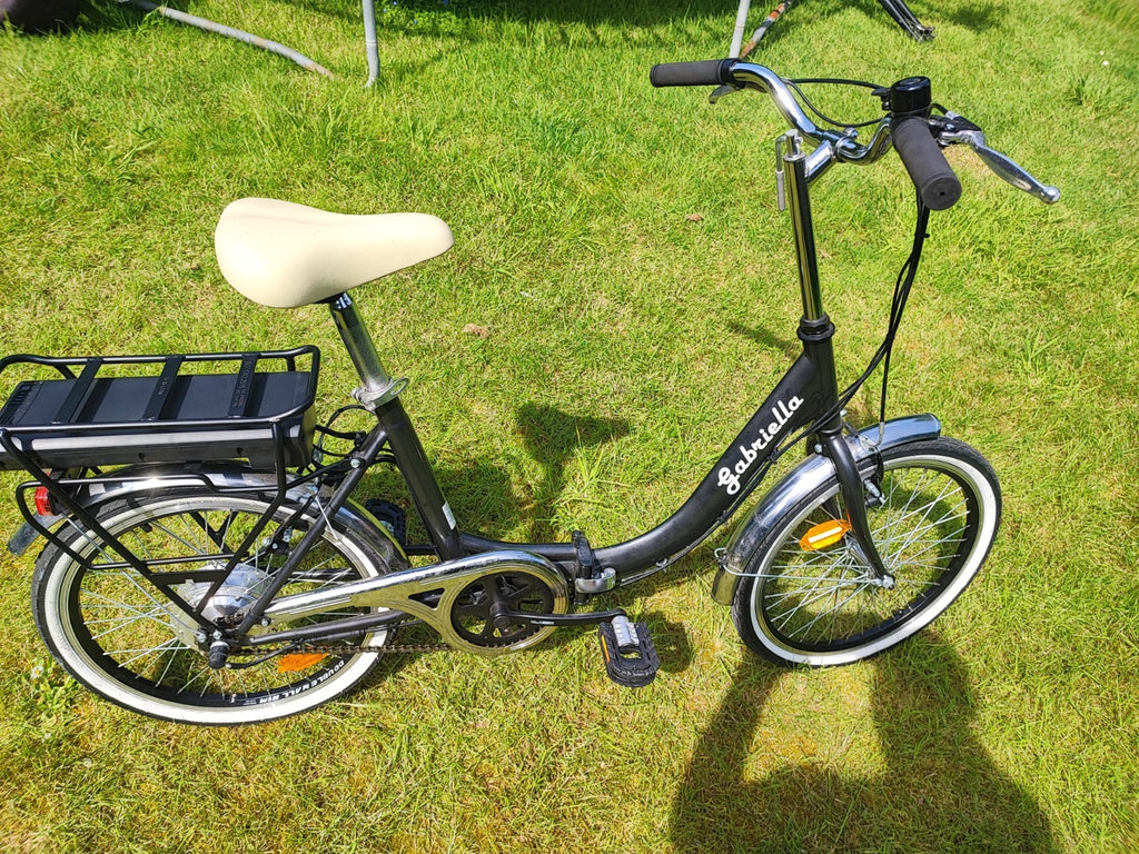FOLDING BIKES HIS AND HERS both with Chargers and Keys