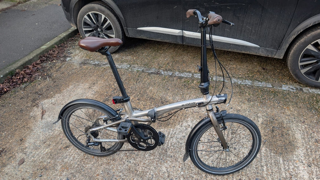 Btwin Tilt 900 Folding Bike 9 Speed Lightweight.