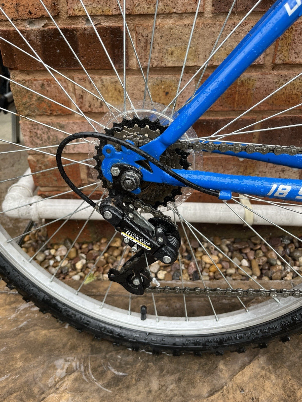 Challenge FOLD26F 26in Folding Mountain Bike 18 Speed Front Sus, V-Brake