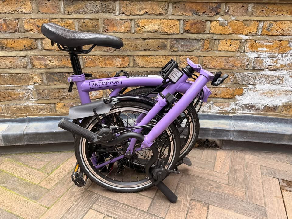 Brompton C Line Explore, 6-Speed, Pop Lilac, Black Ed, Mid Handlebar 2024