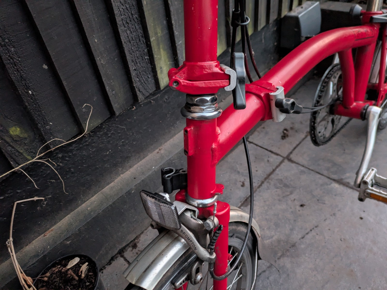 Brompton - 3 gears - Red - Good condition and smooth ride