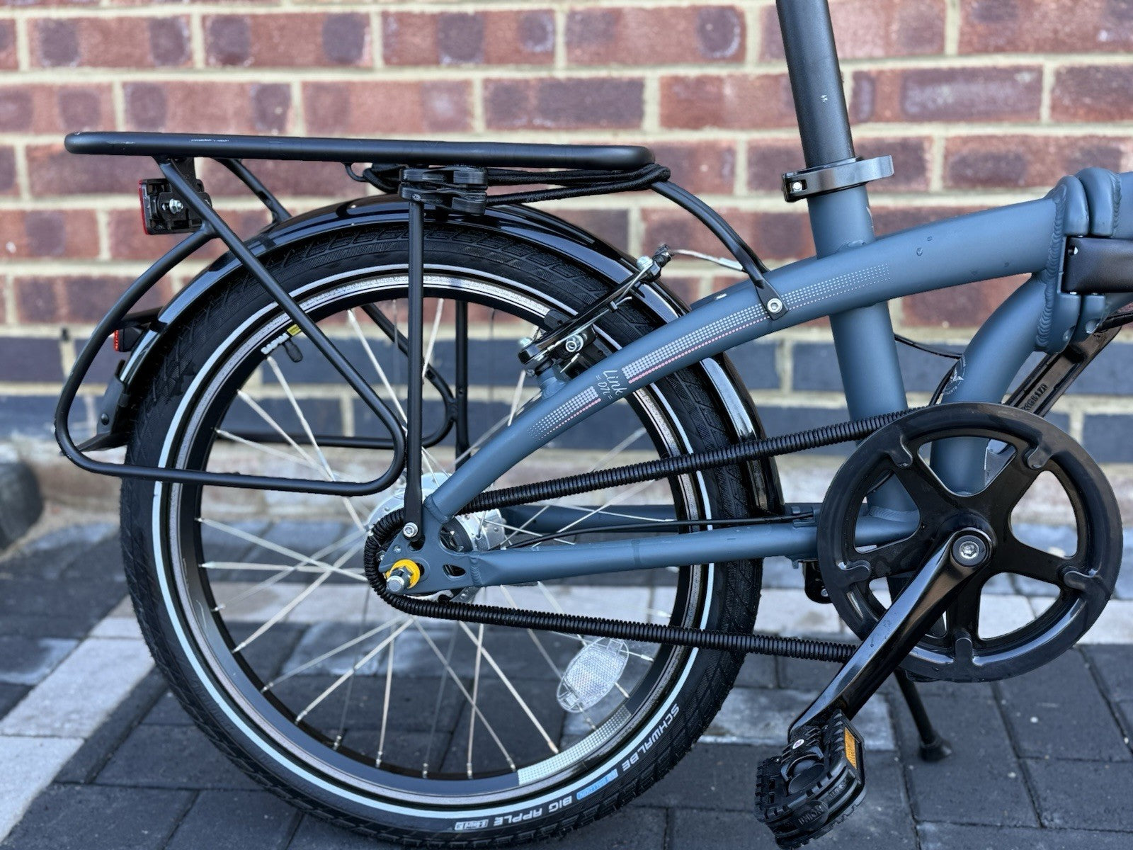 Tern Link D7i Folding Bike “The stealthy One”  RRP £1070 7 Speed fold 10seconds