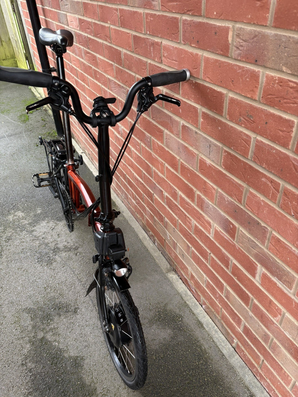 Brompton C Line Electric Flame Lacquer - with battery and upgraded bag