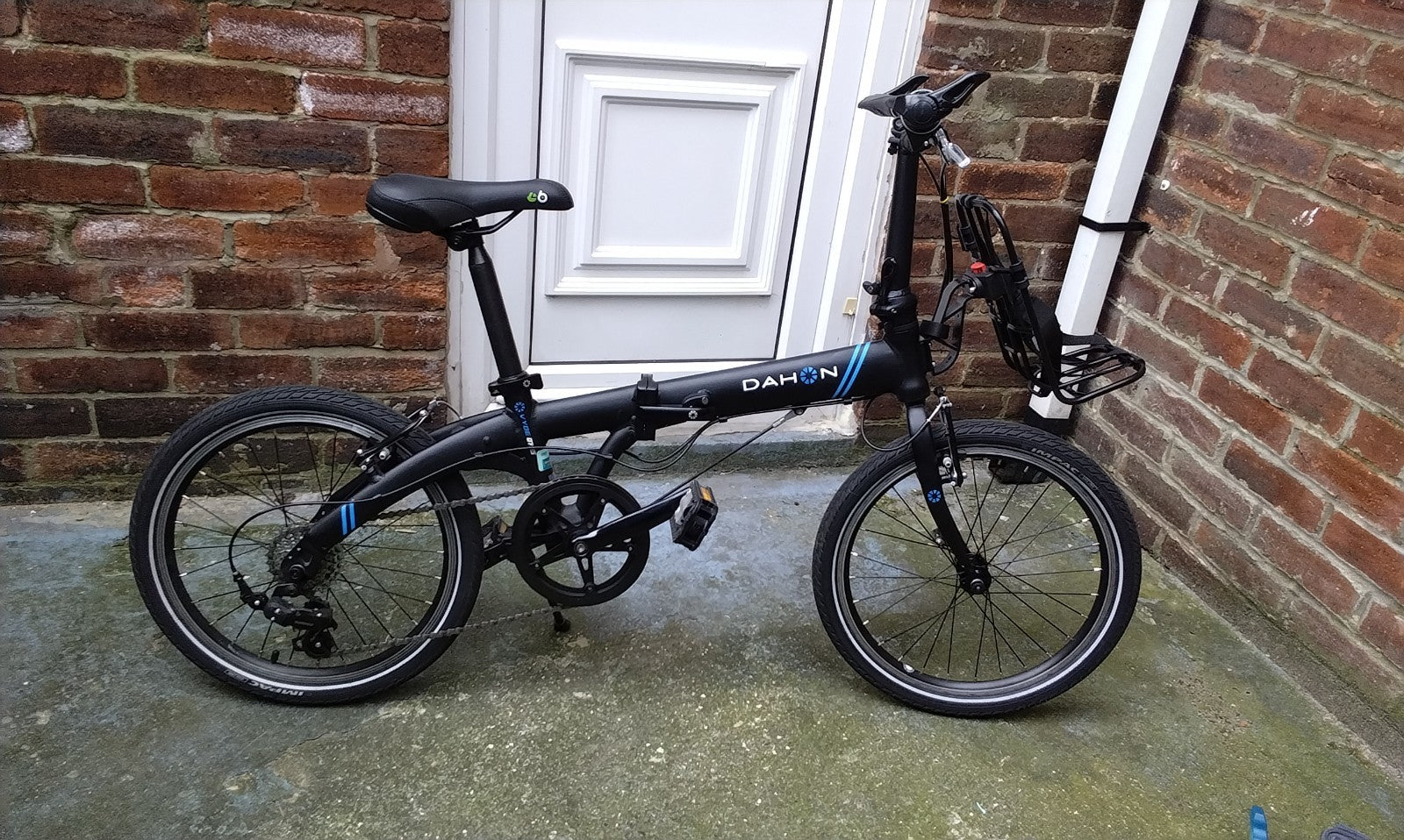 Pair of Dahoon Aluminium Folding Bicycles, 7 Speed, 20 Inch Wheel Models.