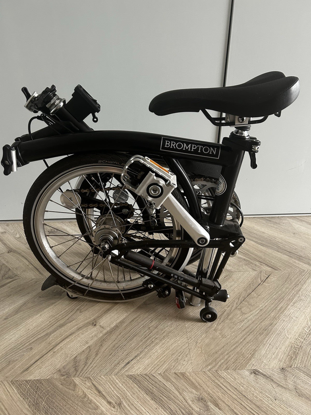Brompton M3L Folding Bike, 3-Speed, black, great condition.