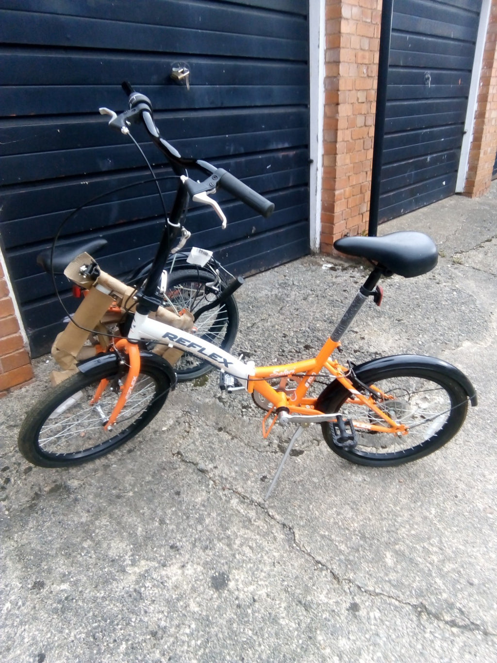 PAIR OF REFLEX SAFARI 20 "WHEEL FOLDING BIKES