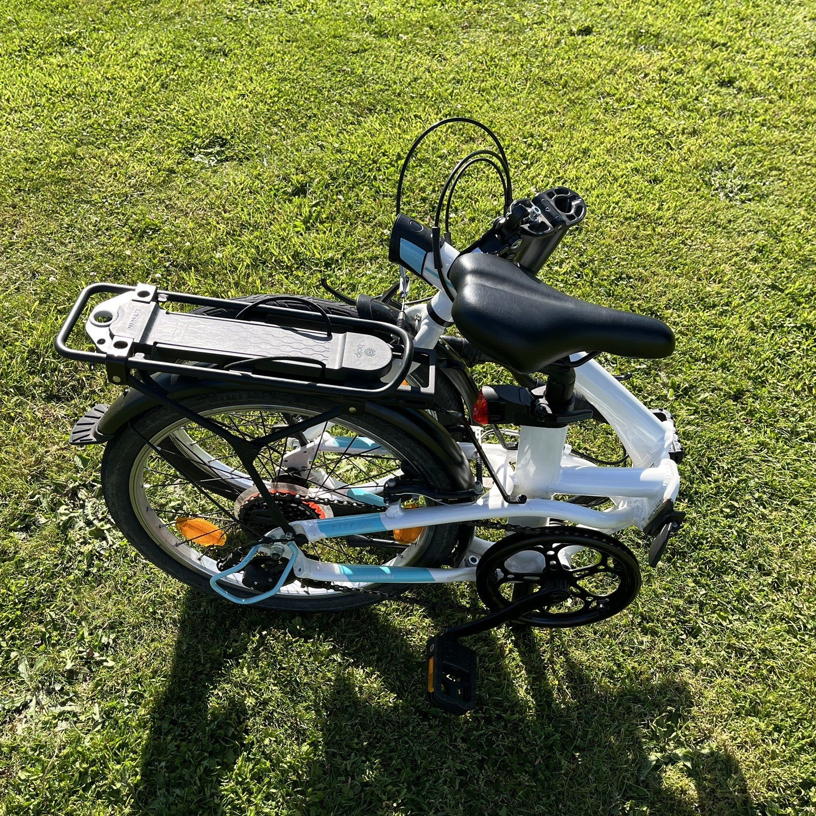 BTwin Tilt 500 lightweight aluminium Folding Bike – White – Great Condition
