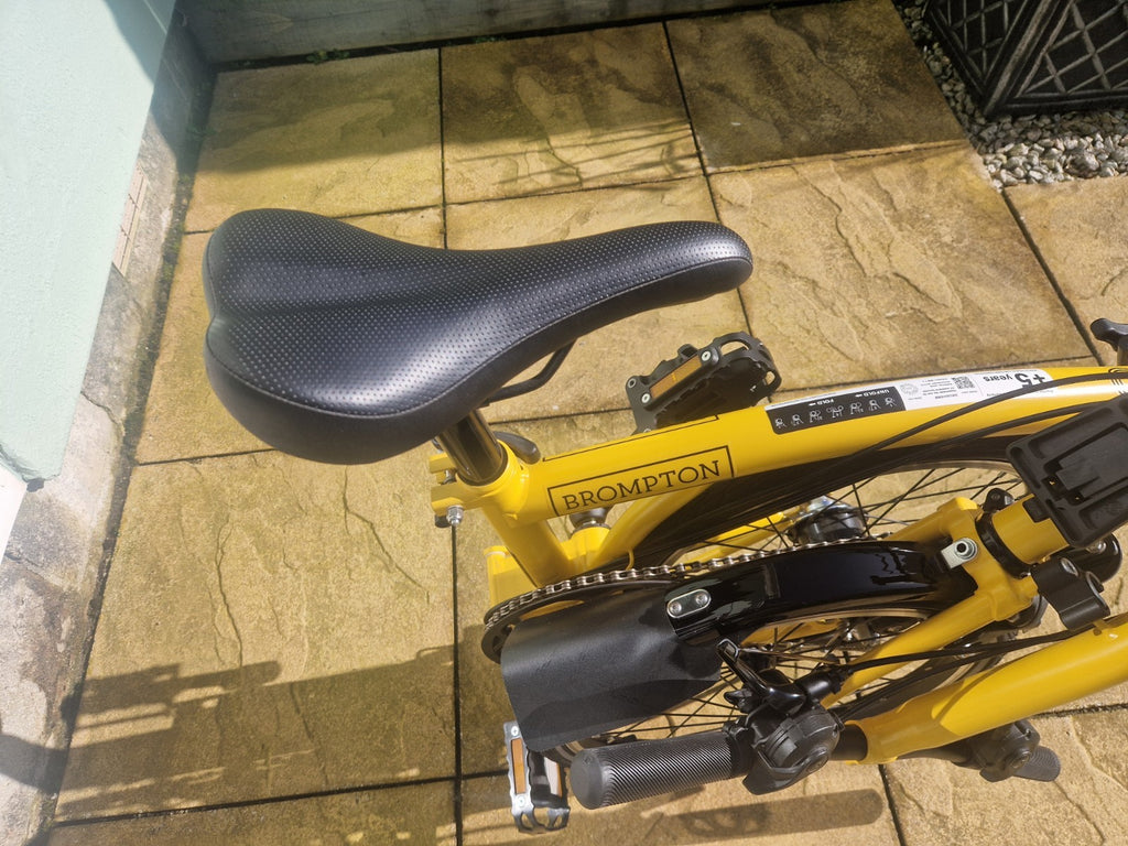 Brompton C line 6 speed folding bike used twice!