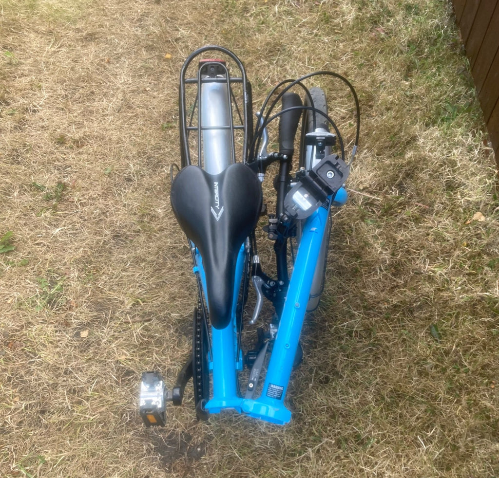Carrera Intercity Folding Bike 7-Speed