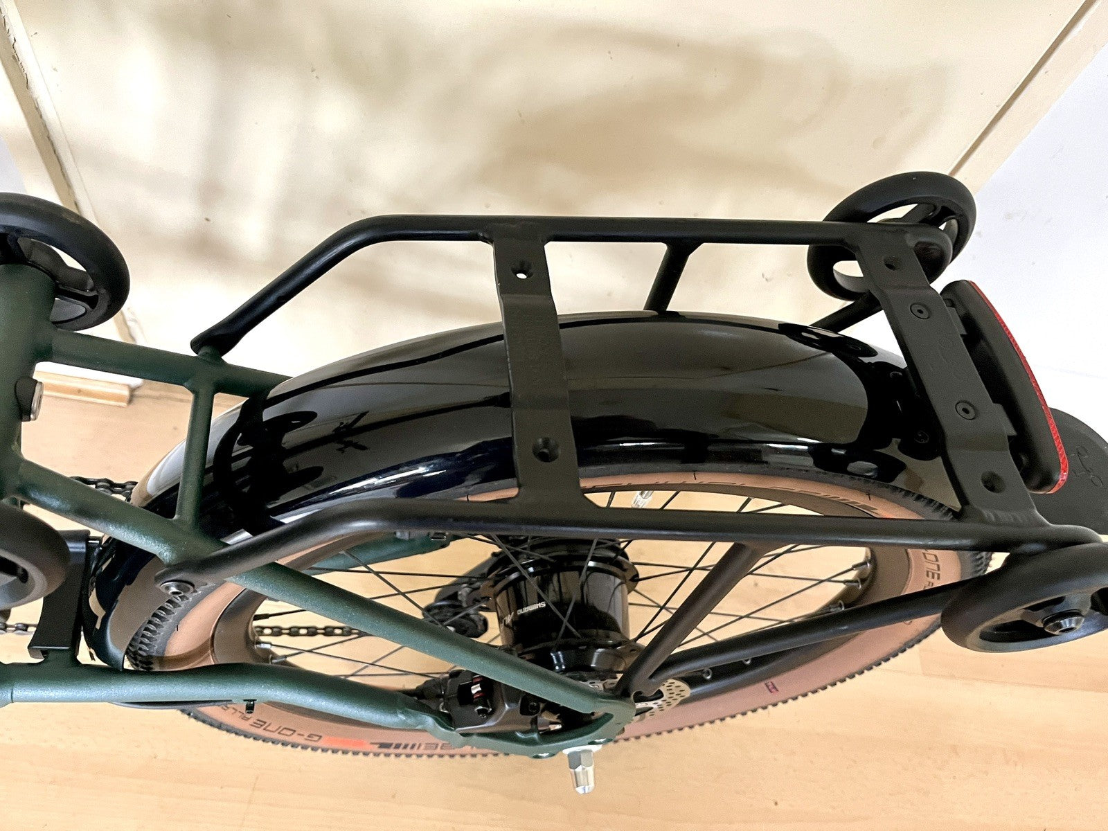 Brompton G Line, 8 speed w Roller Rack - Forest Green - Size Medium 2025