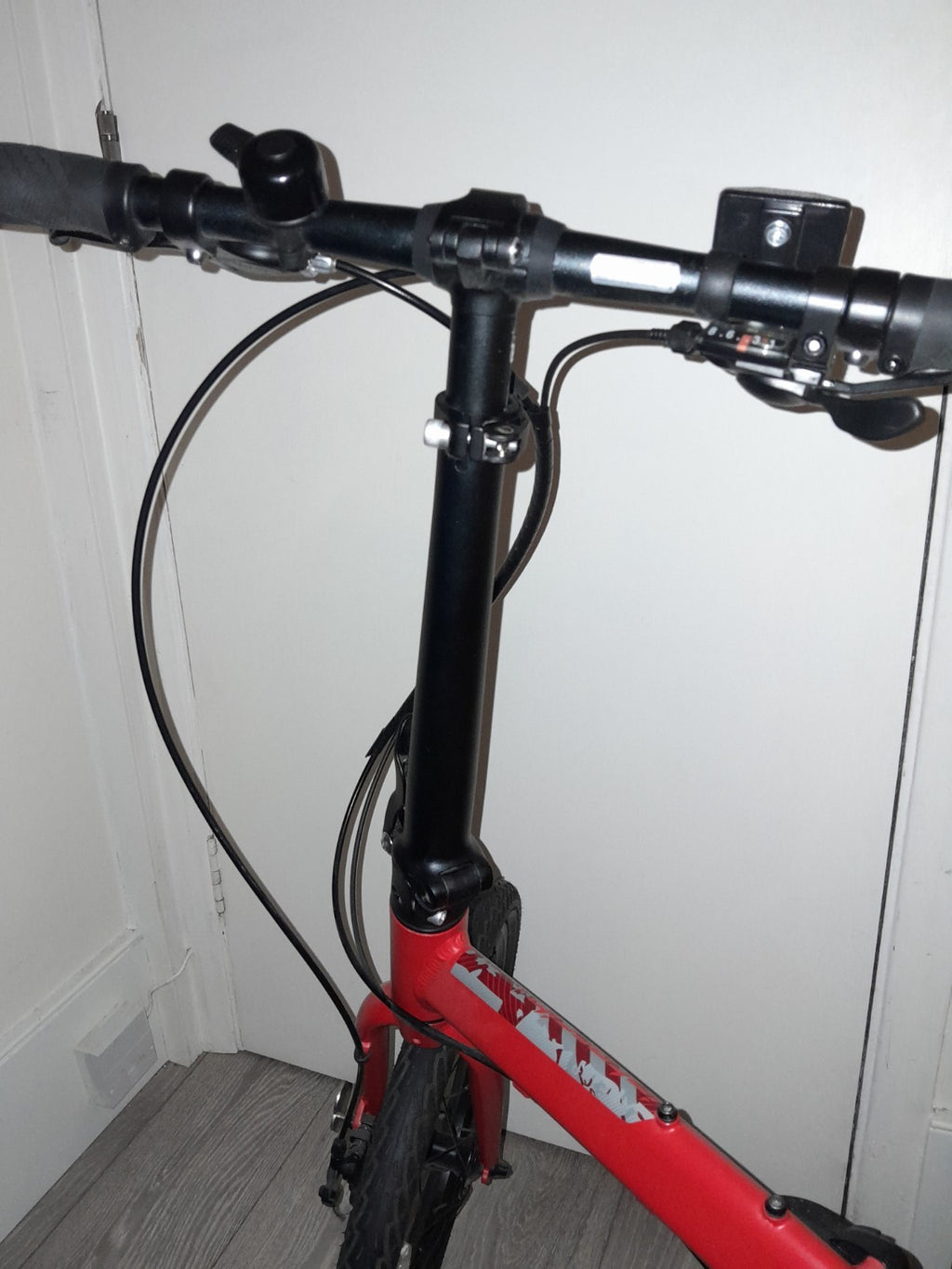 Carrera Intercity Folding Bicycle 8-Speed, Colours Orange Black