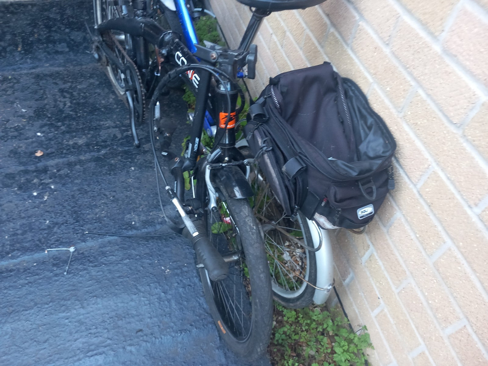 pair of folding bikes spares or repairs