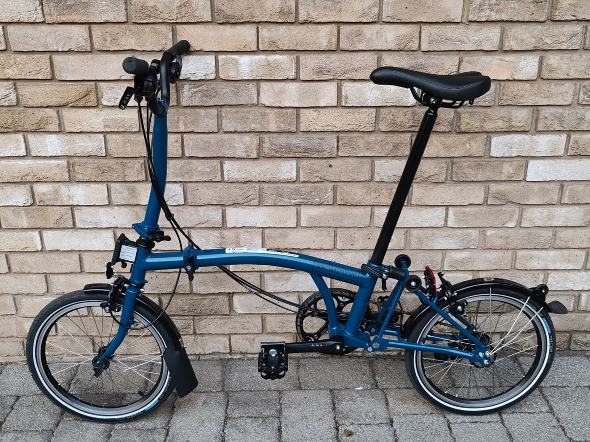 Brompton C Line 6 Speed 2025 Folding Bike Ocean Blue Pristine Condition