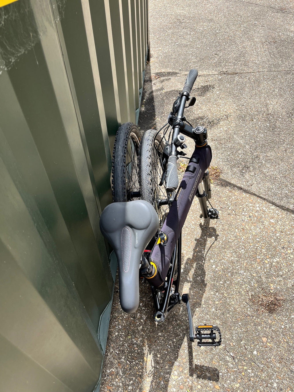 Montague Swissbike X50 Full-Size Foldable Mountain Bike. Medium Frame + Extras