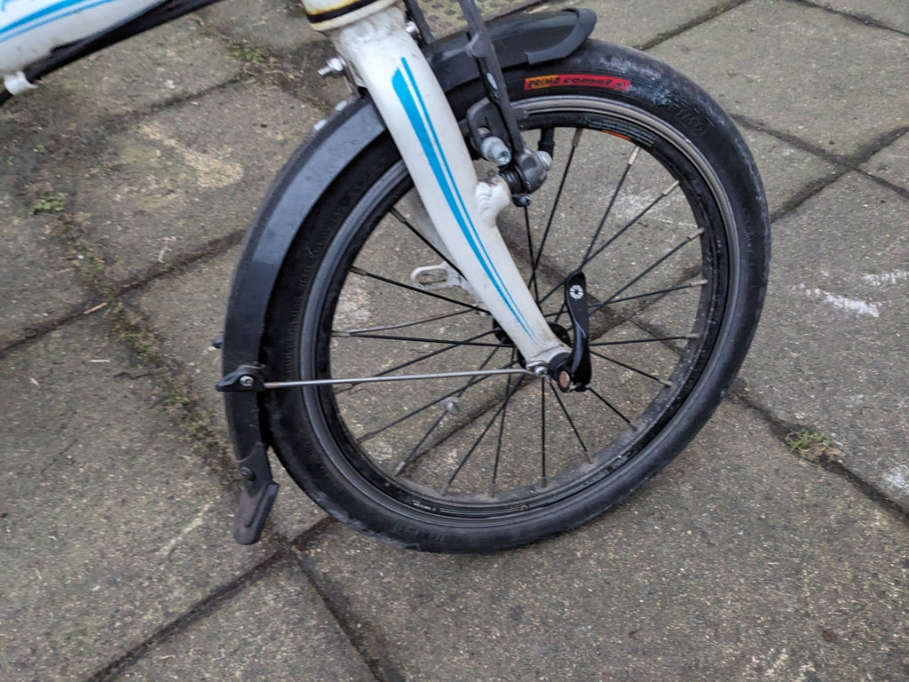 Dahon Mantis P8 Folding Bike