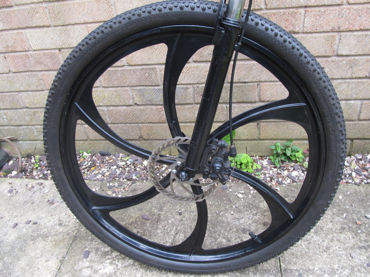 BIKE MOUNTAIN BI FOLD  DISC BRAKES 26" WHEELS UNISEX-GOOD CONDITION
