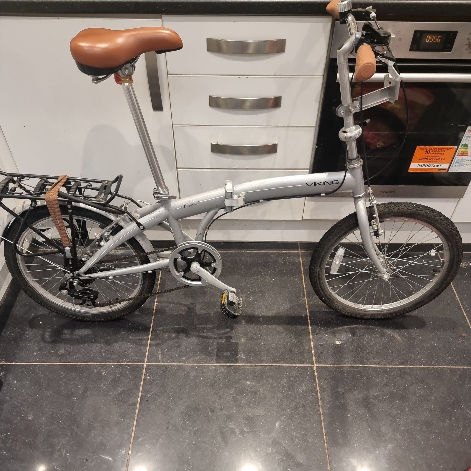Viking Westwood 20" 6-Speed Folding Bike Silver
