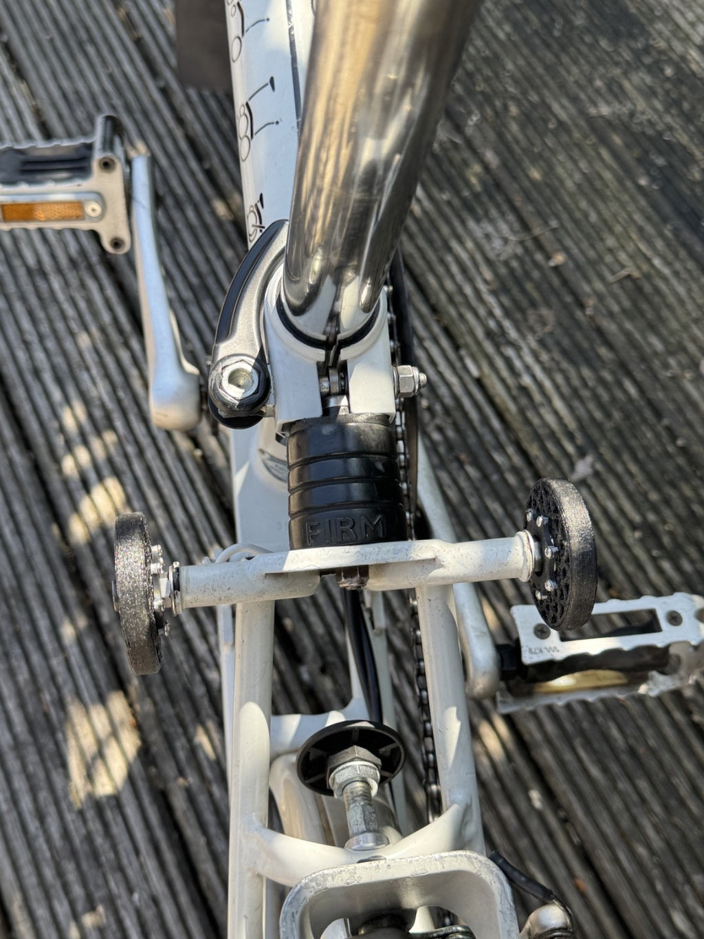 Brompton 2012 P6R folding bicycle 6 Speed, White