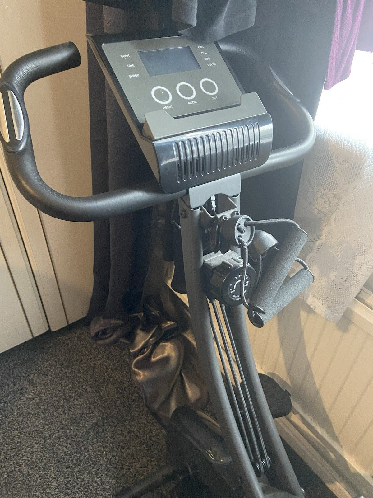 Slim Cycle foldable exercise bike worth over £200. Compact and sturdy