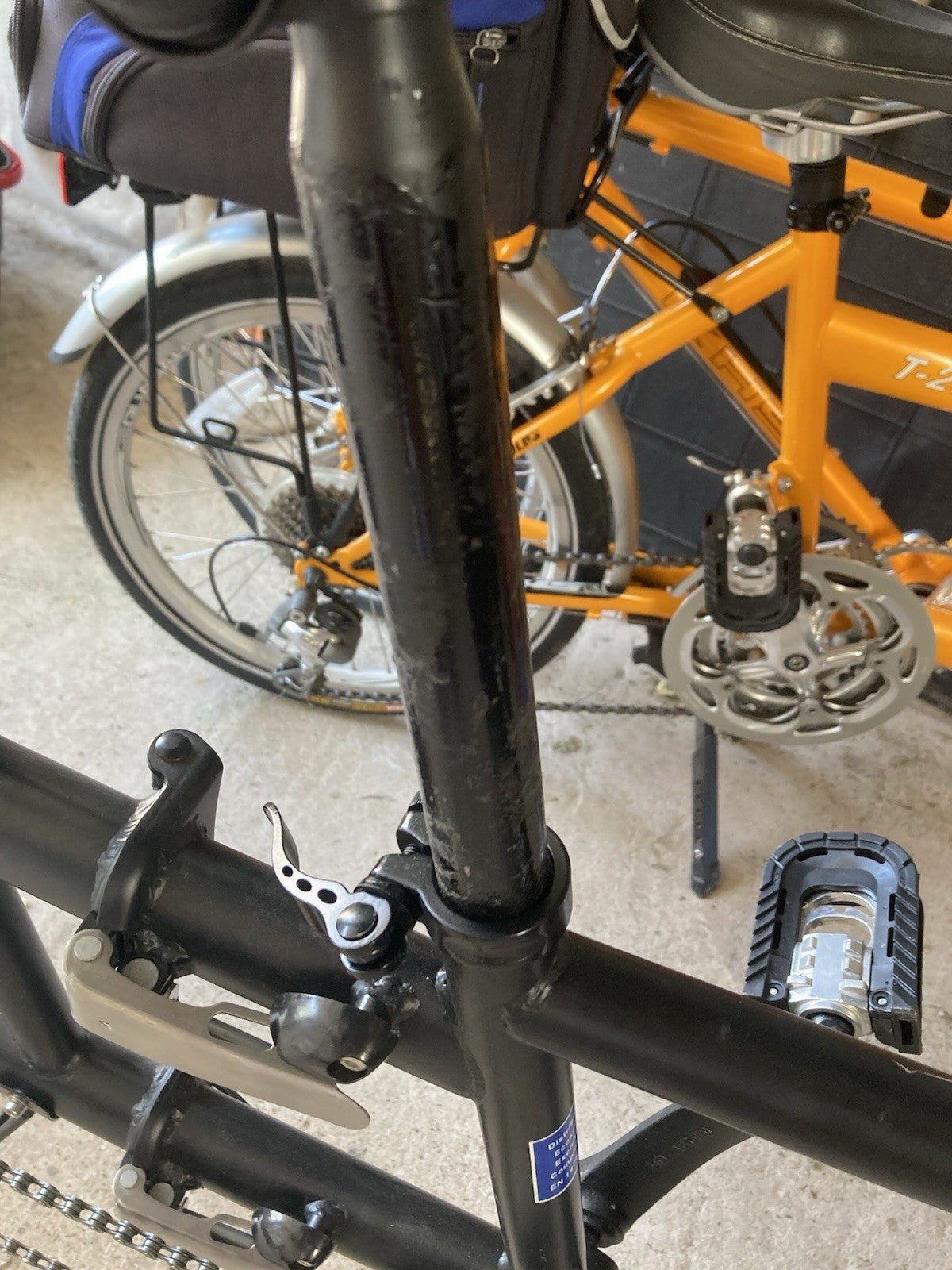 Ecosmo E20TF01BL Folding Tandem Bike 20in 7-Speed Disc Brakes Rack Guards