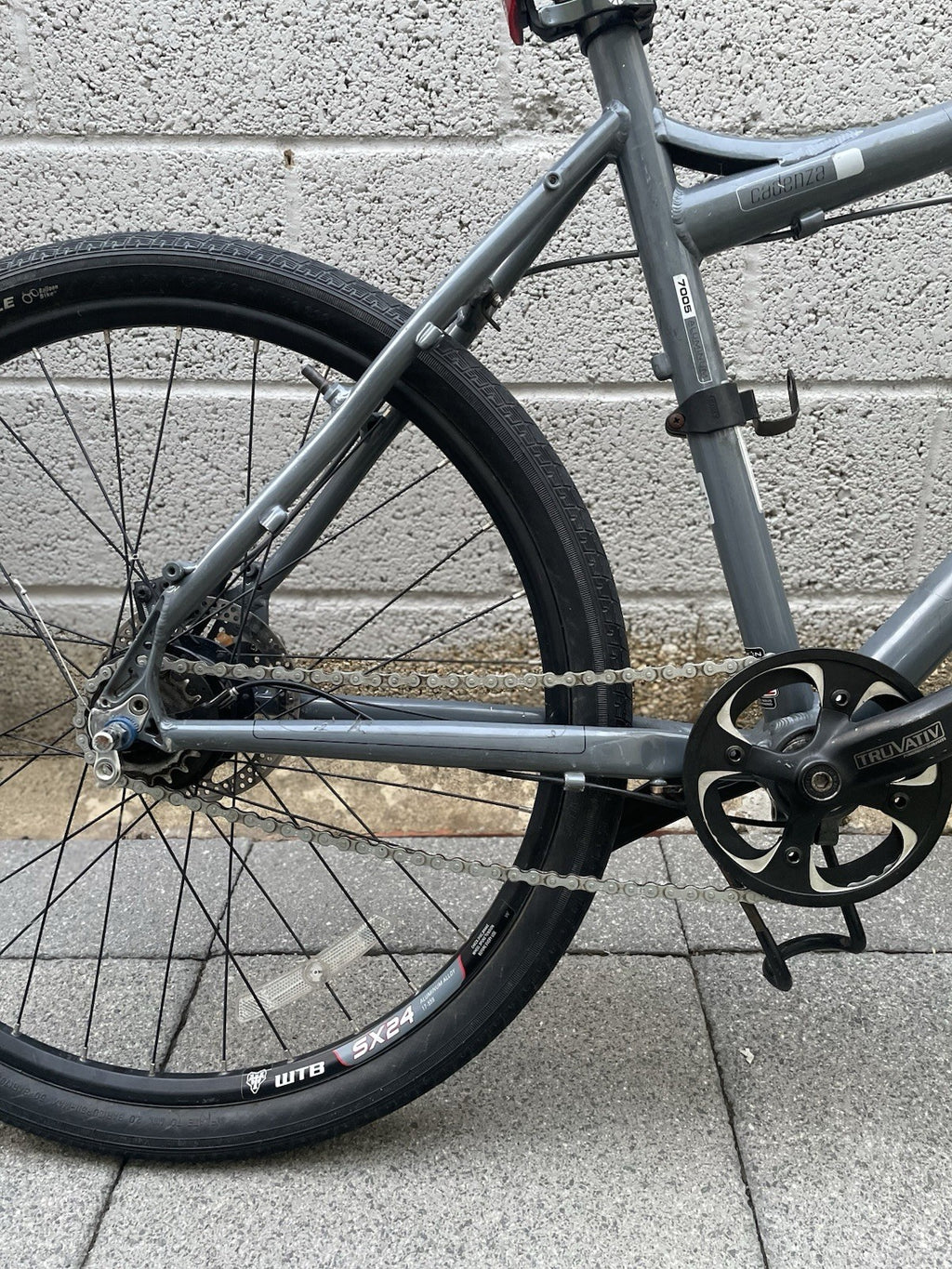 Dahon Cadenza Folding Hybrid Bike - Project / Needs TLC (Brakes & Gears)