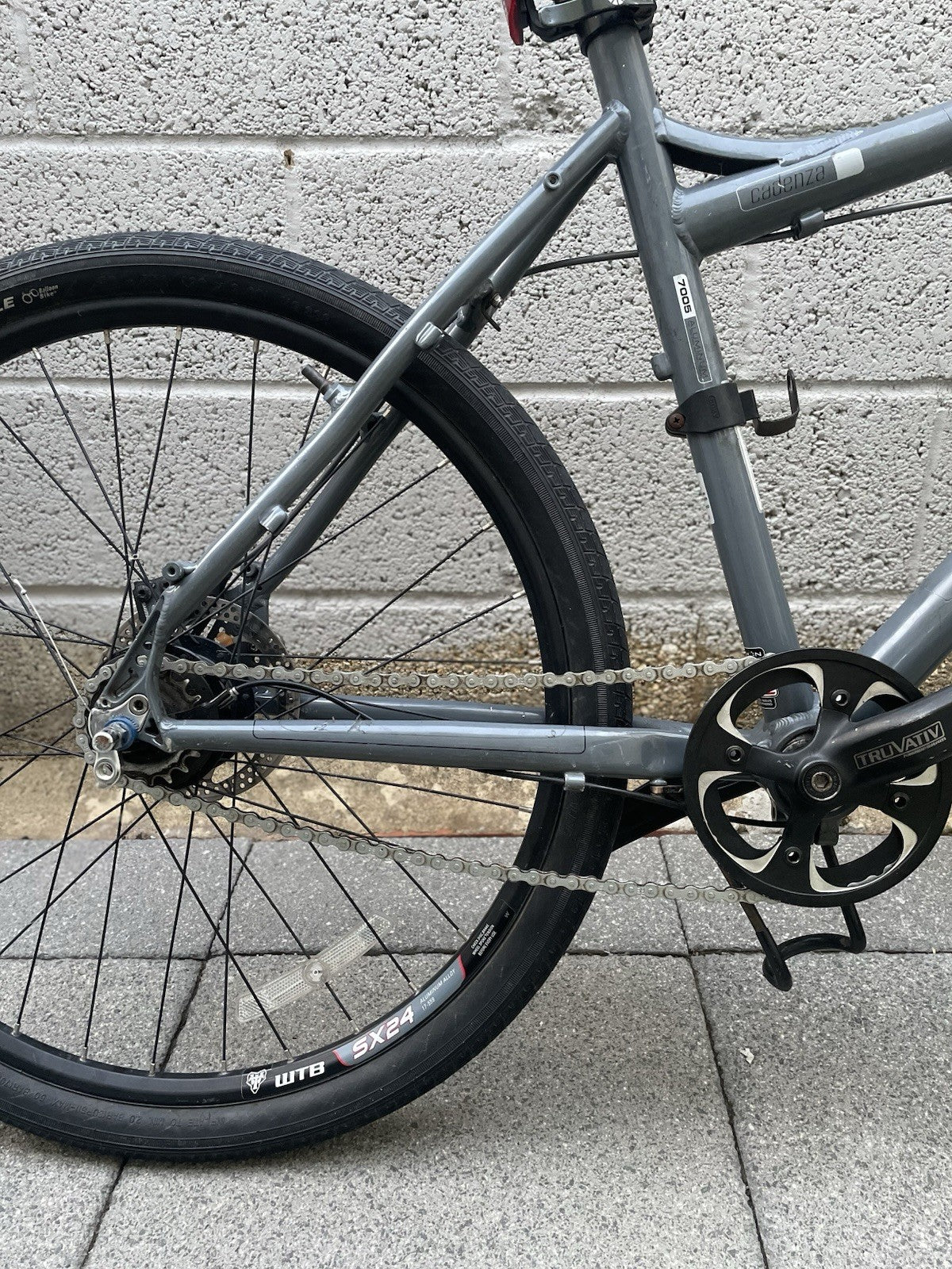 Dahon Cadenza Folding Hybrid Bike - Project / Needs TLC (Brakes & Gears)