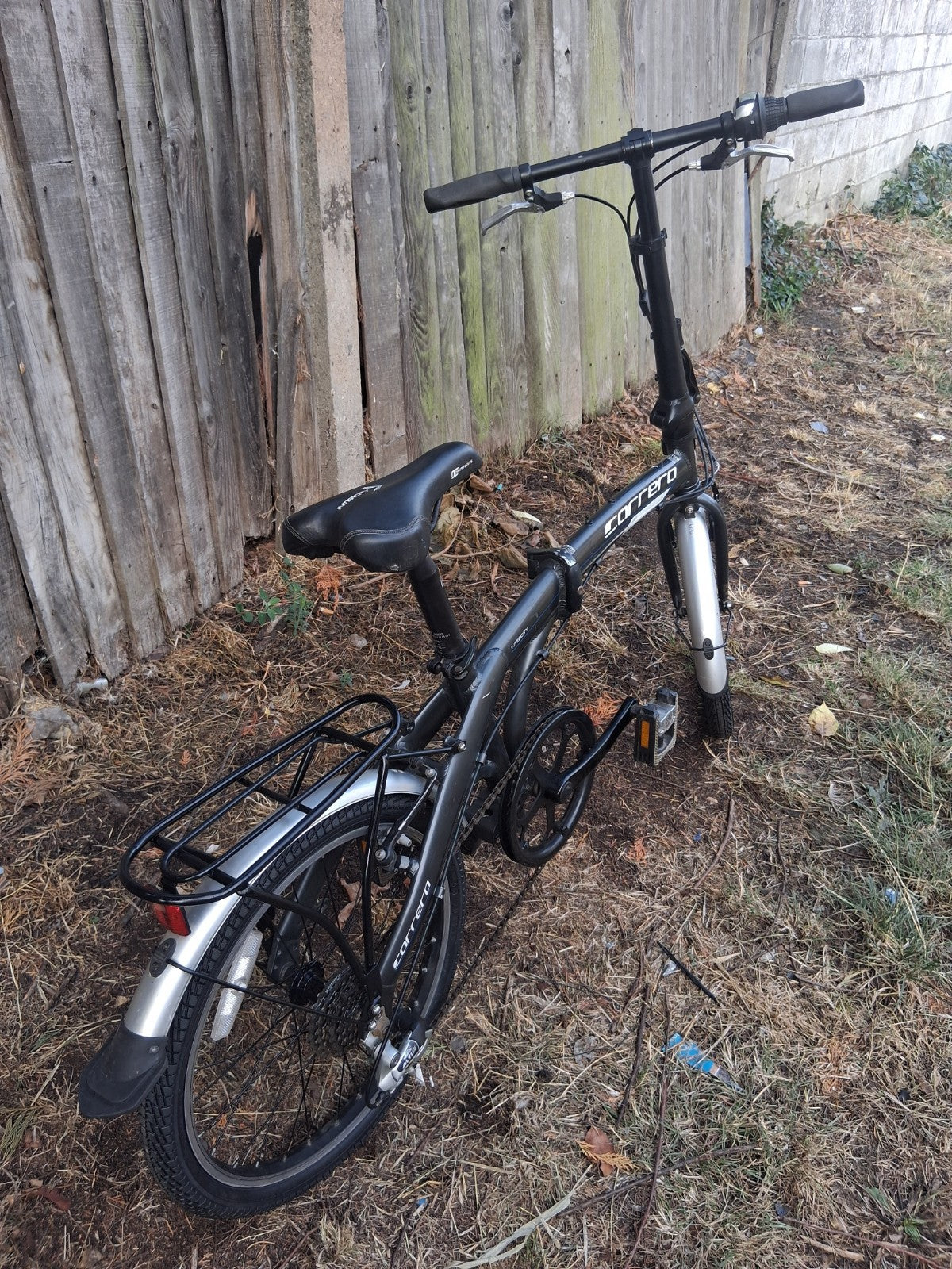 Carrera Intercity 8-Speed 20'' Folding Bike Wheels Black