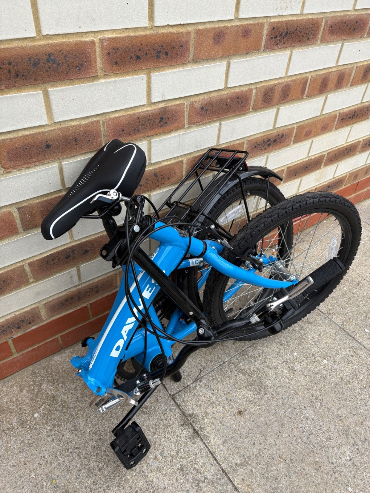 Dawes Diamond 20 inch folding bike, blue, very good condition