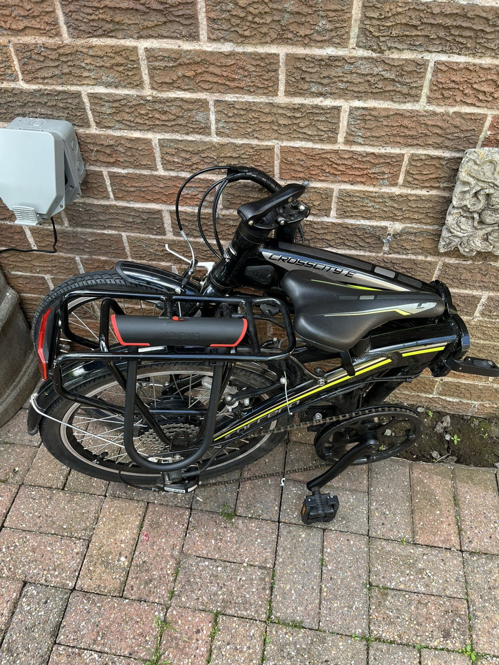 Carerra CrossCity-E Folding Bike
