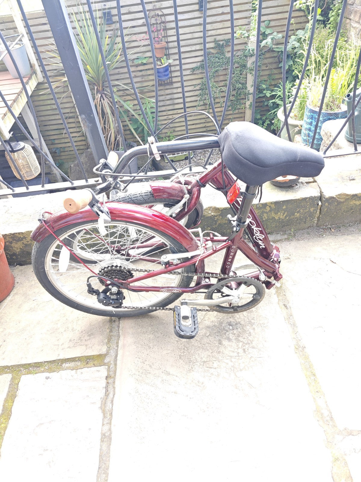 Brooklyn 20 in Folding Bike Burgundy with Mudguards Rear Light Kickstand