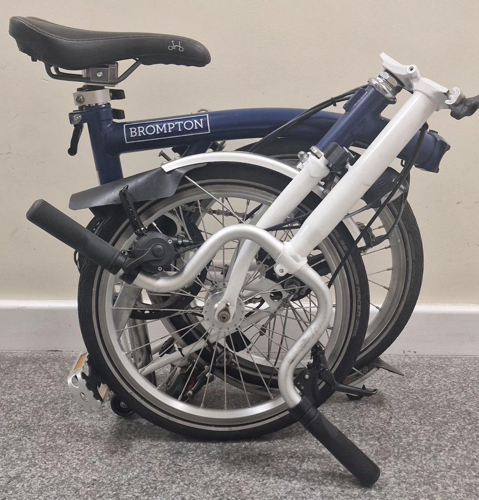 Brompton M3L (C  line)  3 Speed DYNAMO Light + FREE UK & low £$ World  Post.