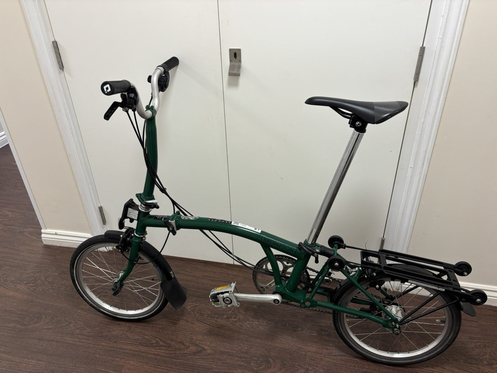Brompton C Line M6L folding bicycle - RACING GREEN