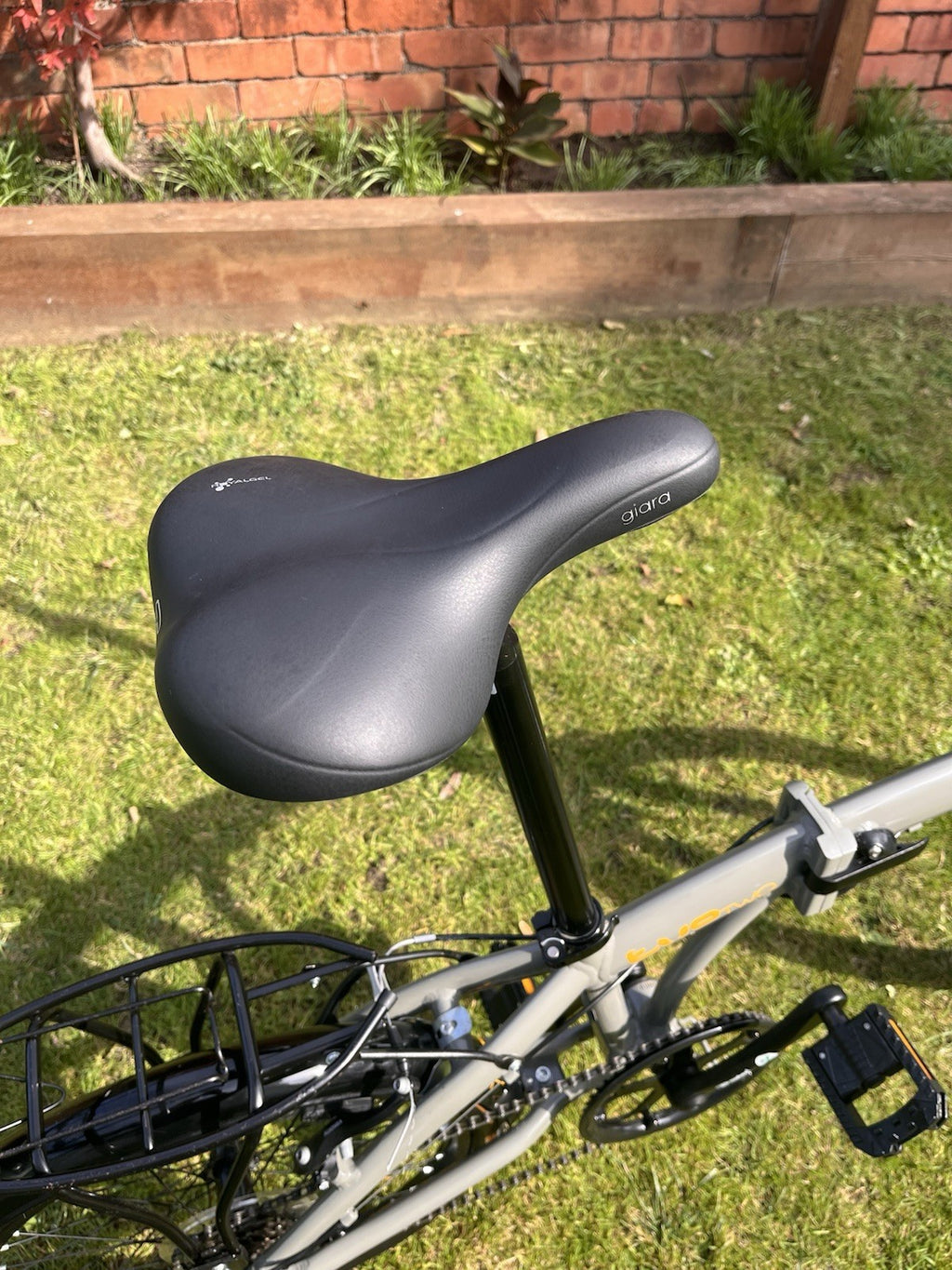 Raleigh Evo Two 20in Folding Bike Grey/Black, Rack Mudguards Reflectors