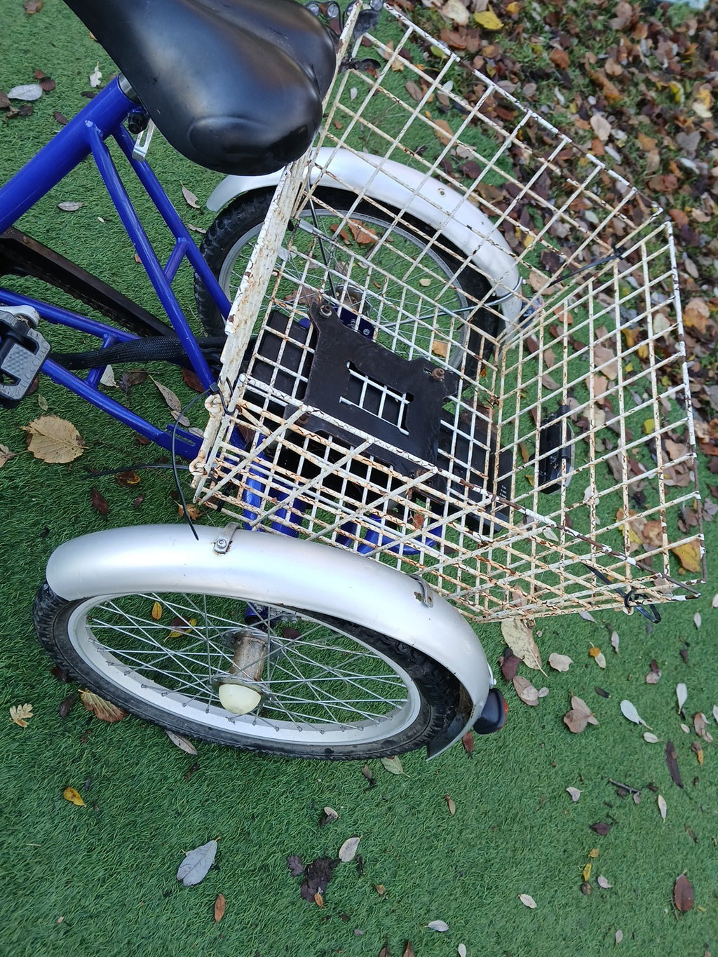 Folding Electric Tricycle. Viking Adult needs tlc