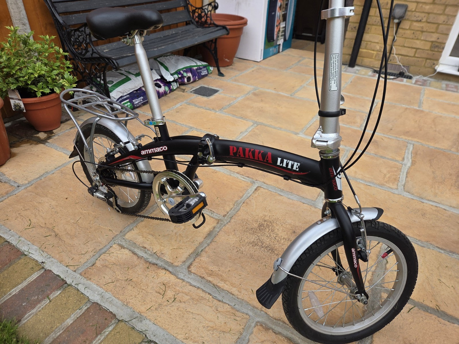 Ammaco Pakka Lite Folding Bicycle 16 Inch 6 Speed – Rear Rack – Good Condition