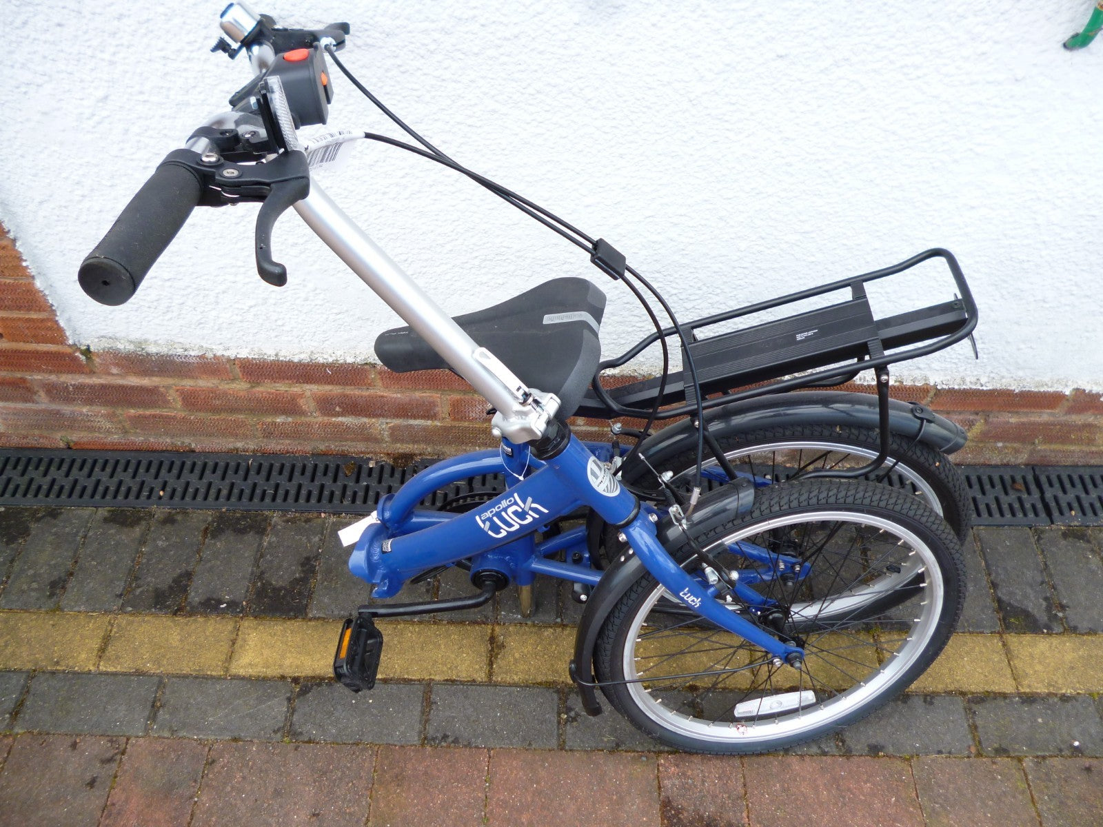 Apollo Tuck Folding Bike - 20" Wheel