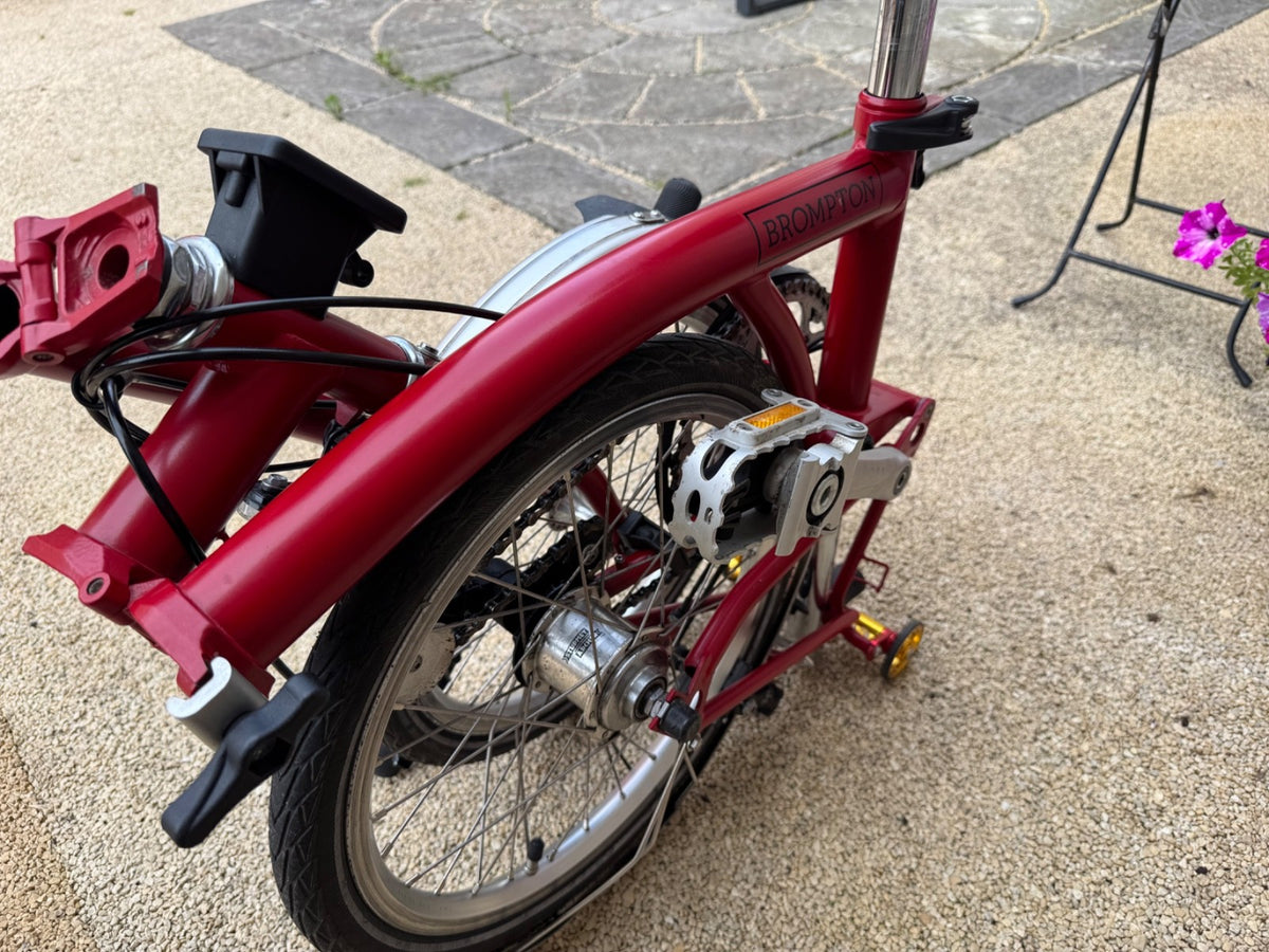 Brompton M3L Folding Bike - Red, 2021 year, Excellent Condition with Easy Wheels